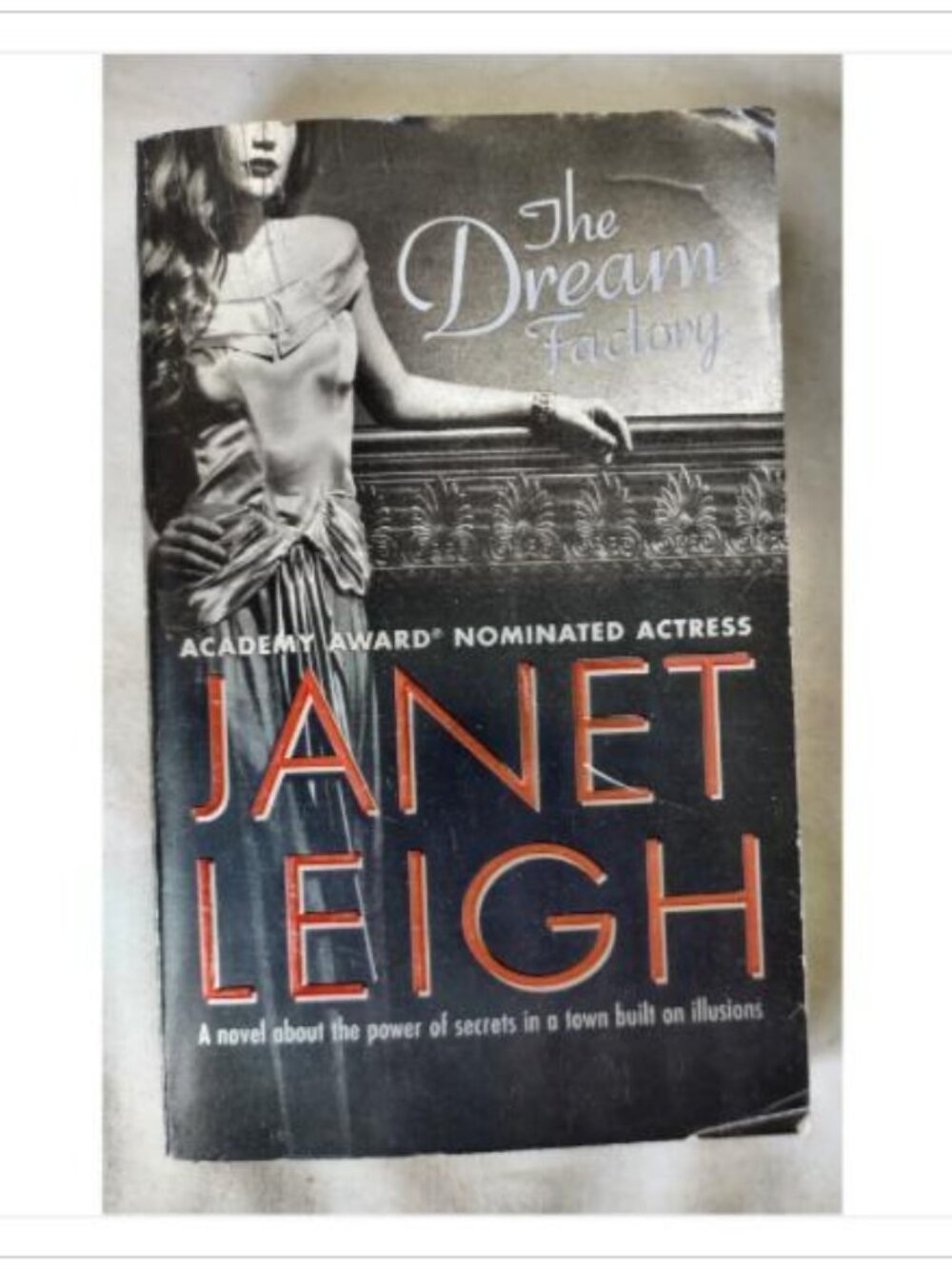 The Dream Factory Janet Leigh 2002 MIRA ISBN 1-55166-650-2